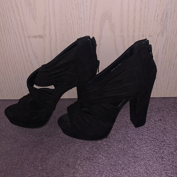 Black platform open toe heels - Picture 2 of 5